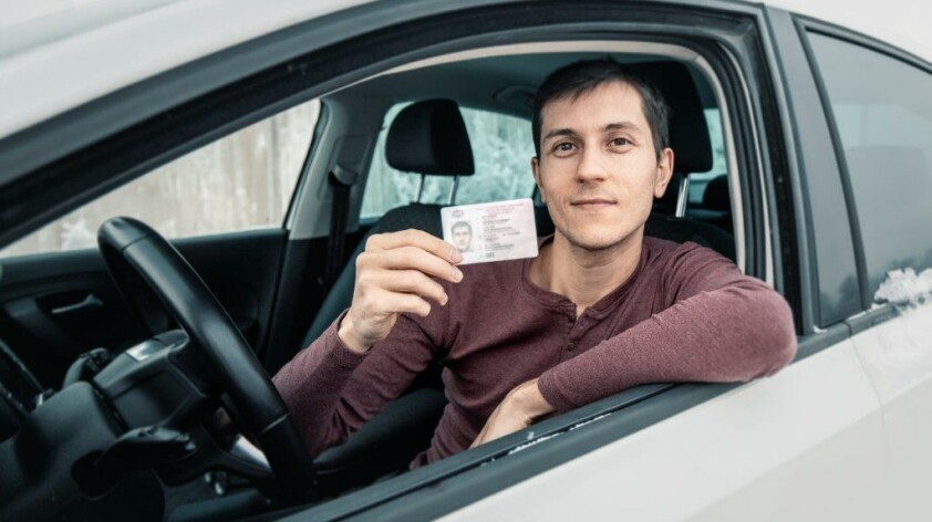 Examen du permis de conduire pour les non-francophones et recours à un interprète assermenté.